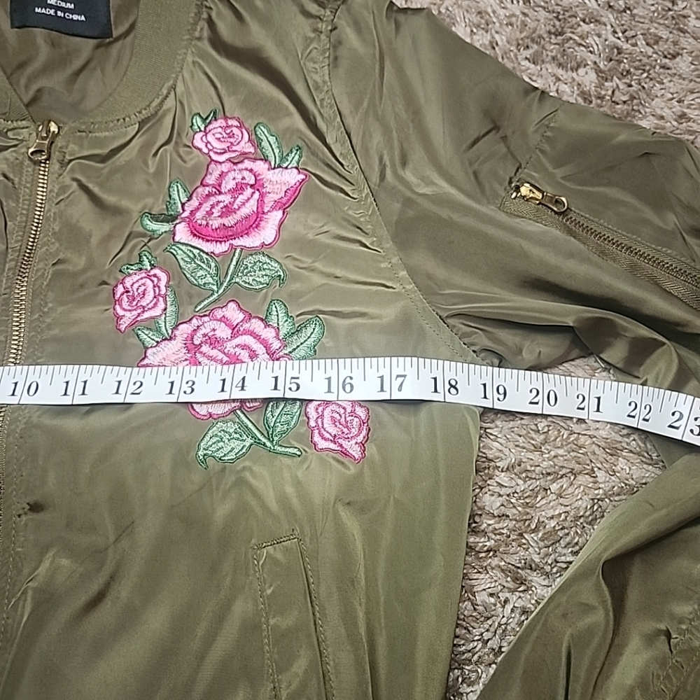 Love Tree Olive Green Floral Embroidered Bomber Jacket. Size Medium - Picture 7 of 12